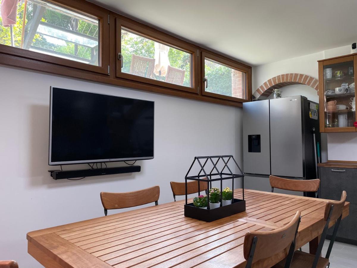 In&Out Apartment - Mostacciano, Eur Rome Exterior photo