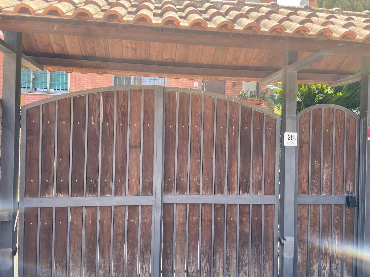 In&Out Apartment - Mostacciano, Eur Rome Exterior photo